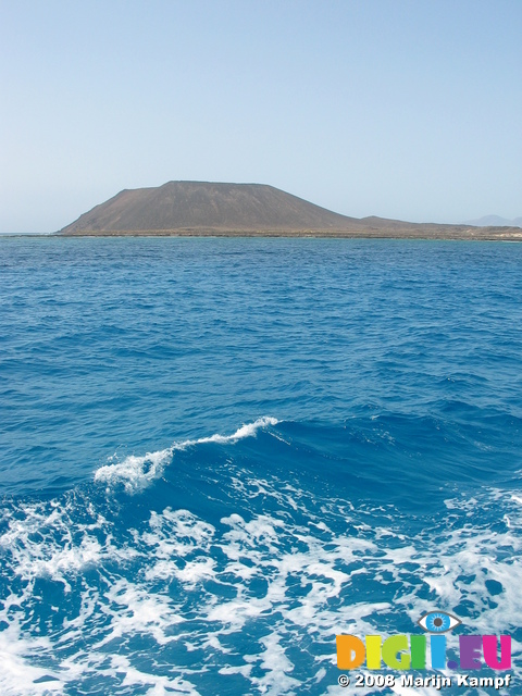 28079 La Caldera from boat